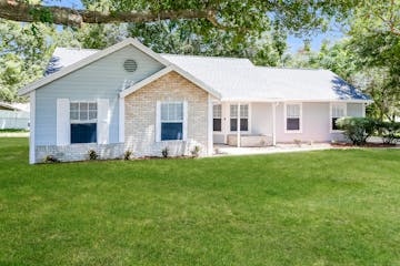 104 Summerhill Ct Minneola, FL 34715